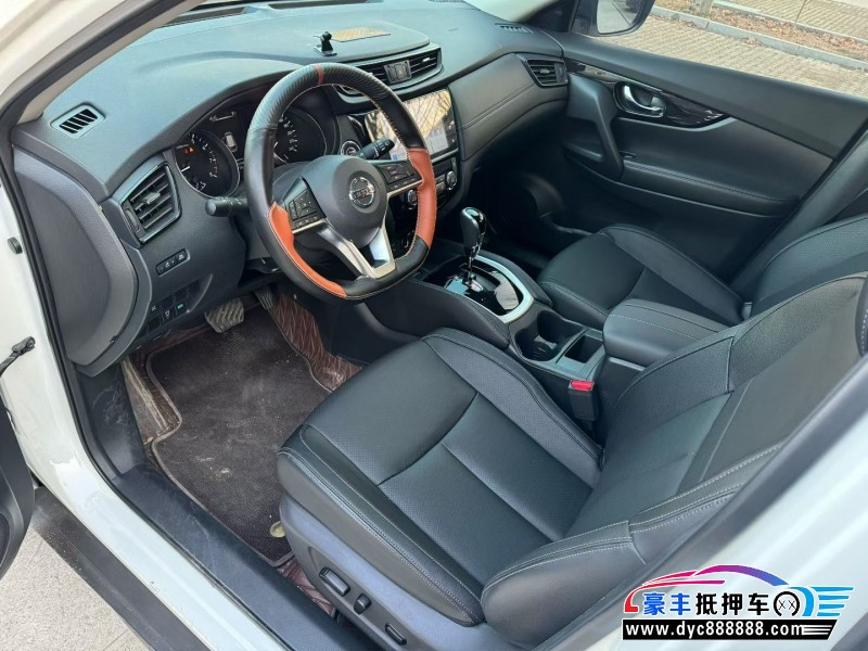 24年日产奇骏SUV抵押车出售