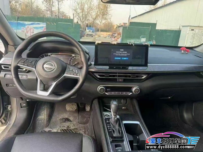 24年日产天籁轿车抵押车出售