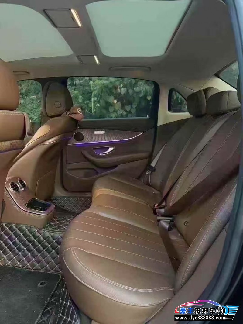 23年奔驰E级轿车抵押车出售