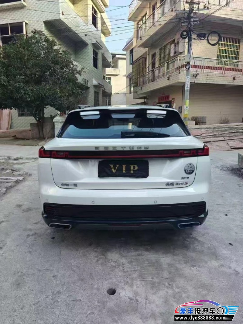 22年奔腾B70轿车抵押车出售