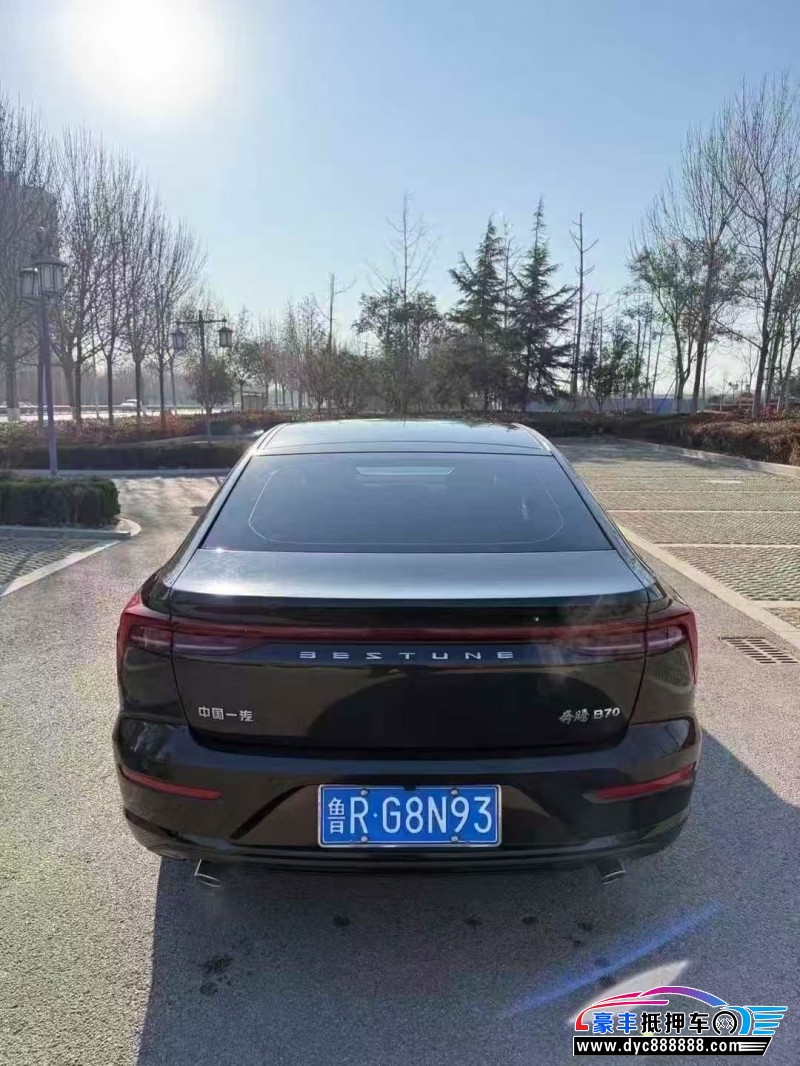 23年奔腾B70轿车抵押车出售