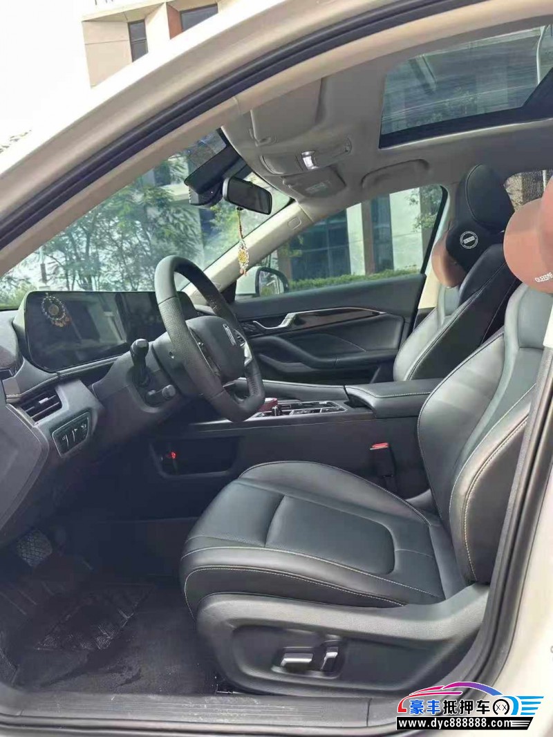 25年奔腾B70轿车抵押车出售