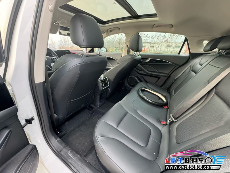 25年奔腾B70轿车抵押车出售