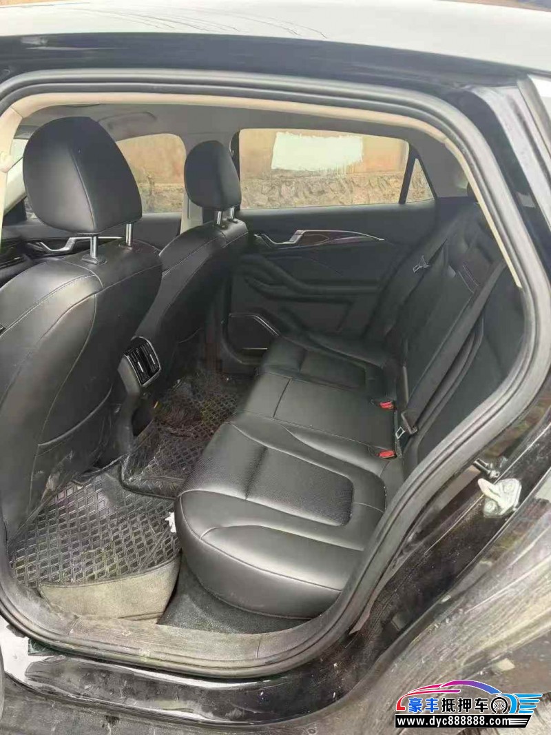 25年奔腾B70轿车抵押车出售