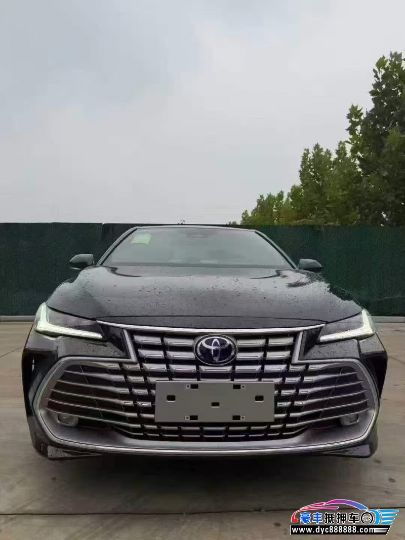 25年丰田亚洲龙轿车抵押车出售