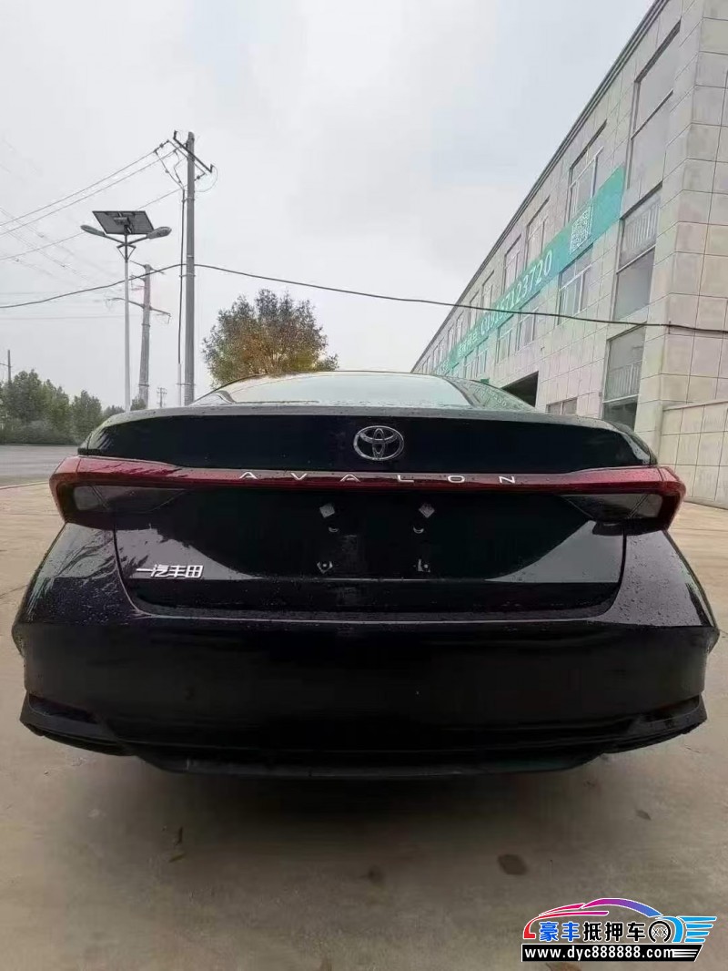 25年丰田亚洲龙轿车抵押车出售