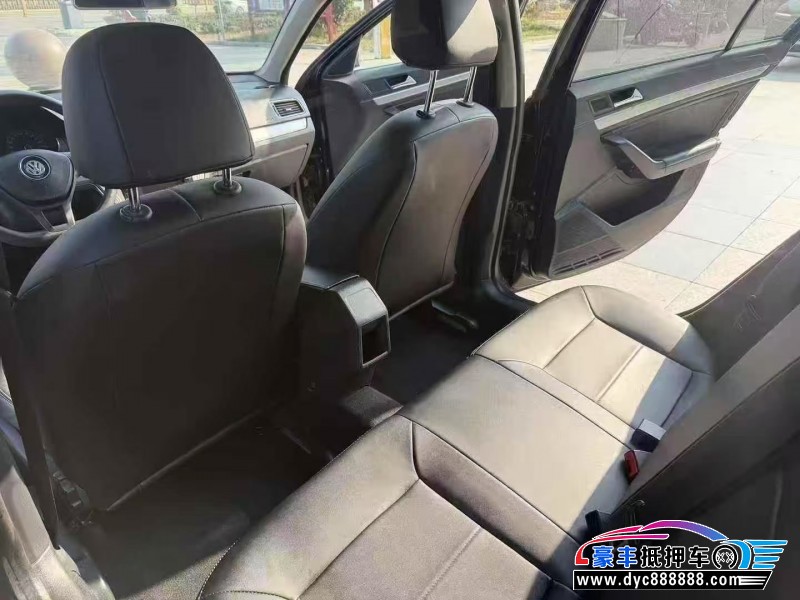 16年大众朗逸轿车抵押车出售