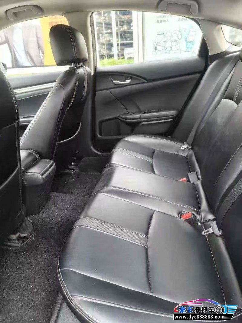 17年本田思域轿车抵押车出售