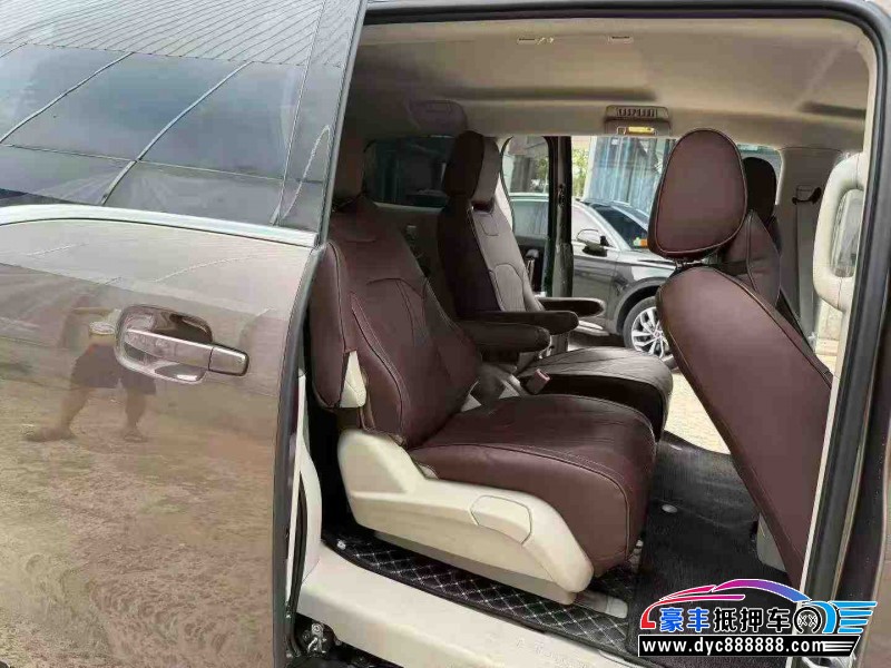 24年别克GL8轿车抵押车出售