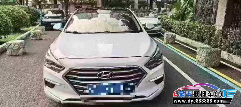 18年现代名图轿车抵押车出售