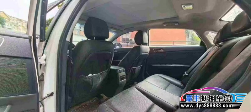 18年现代名图轿车抵押车出售