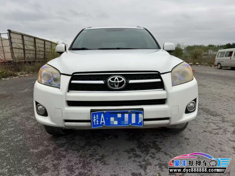 11年丰田RAV4轿车抵押车出售