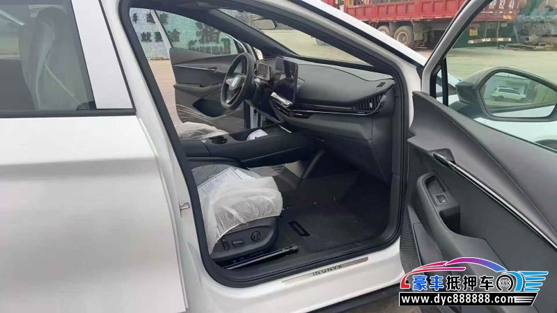 25年大众与众06轿车抵押车出售