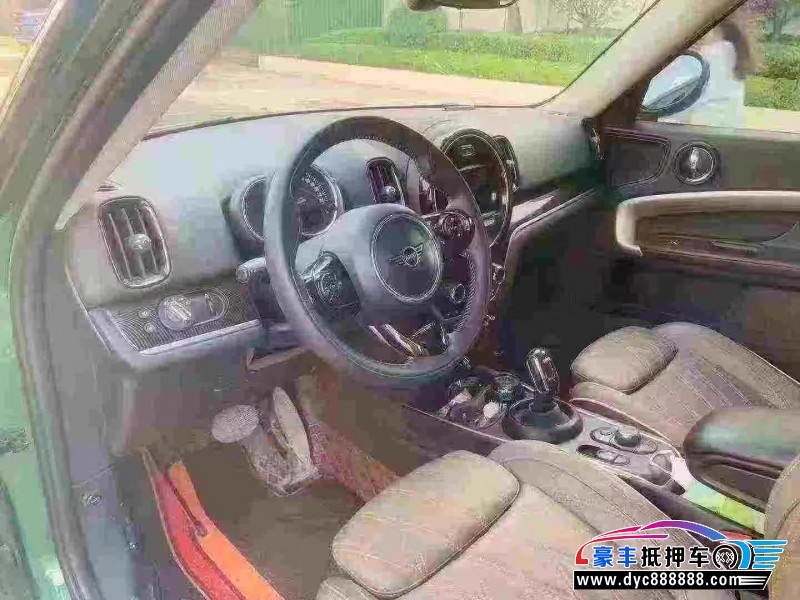 20年宝马MINISUV抵押车出售