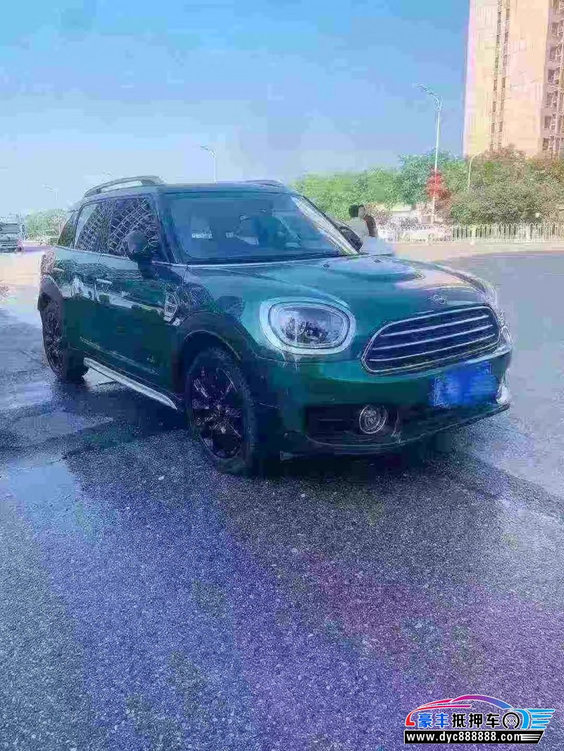 20年宝马MINISUV抵押车出售