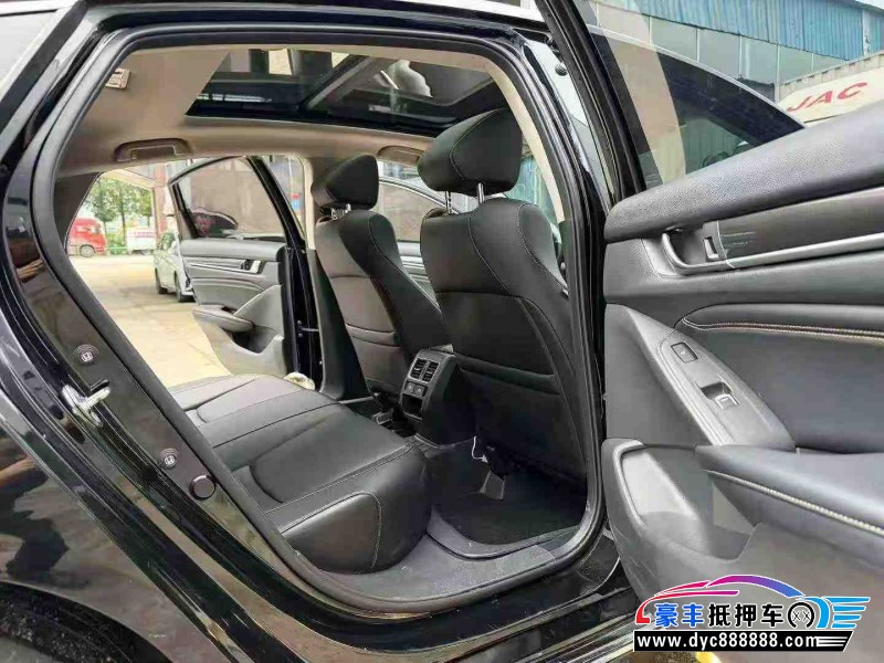 23年本田雅阁轿车抵押车出售