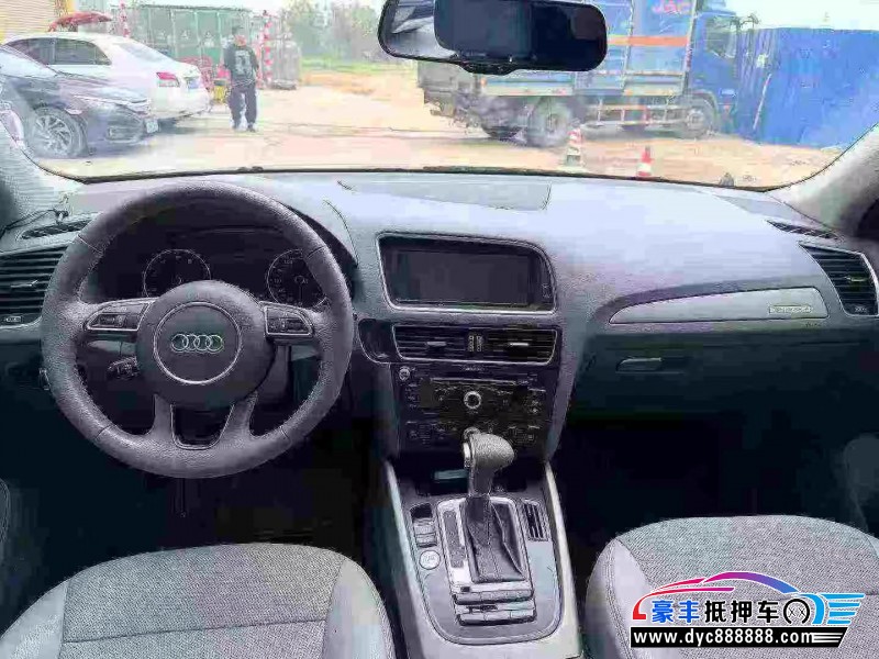 15年奥迪Q5SUV抵押车出售