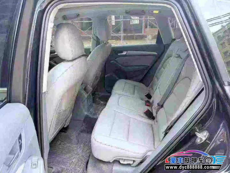 15年奥迪Q5SUV抵押车出售