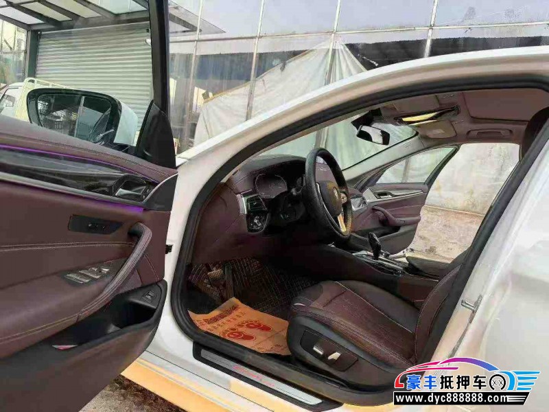 22年宝马5系轿车抵押车出售