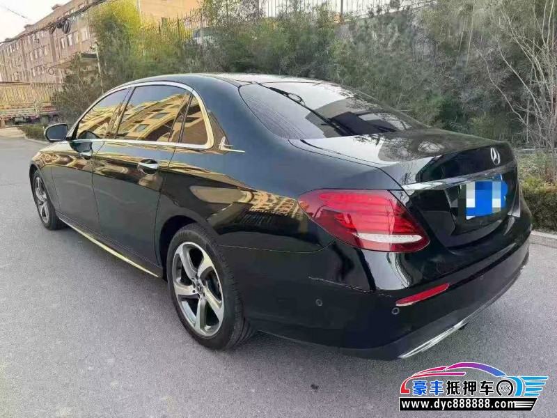 19年奔驰E轿车抵押车出售