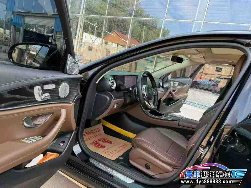 19年奔驰E轿车抵押车出售