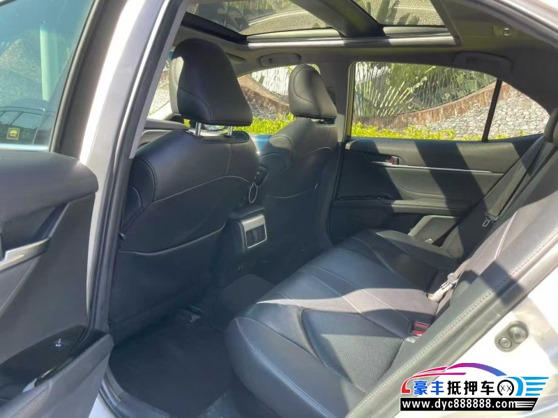 19年丰田凯美瑞轿车抵押车出售