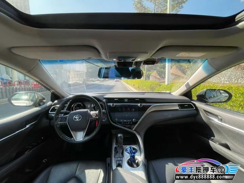 19年丰田凯美瑞轿车抵押车出售