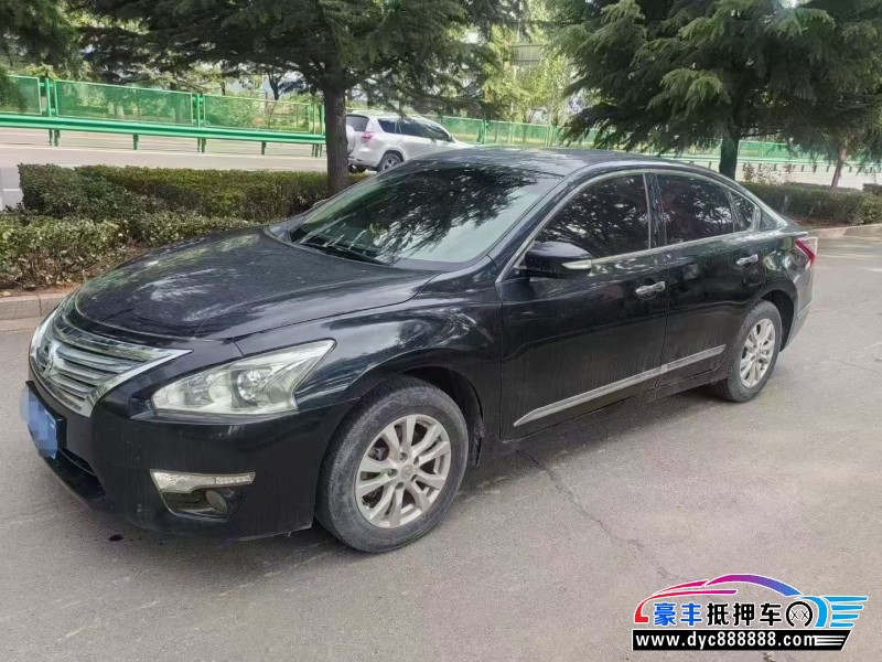 15年日产天籁轿车抵押车出售