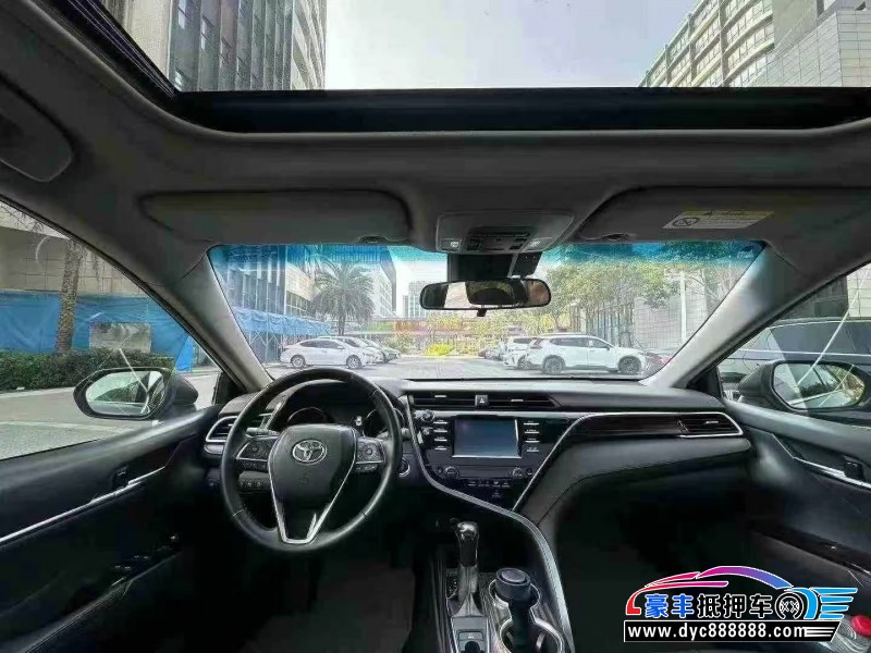 19年丰田凯美瑞轿车抵押车出售