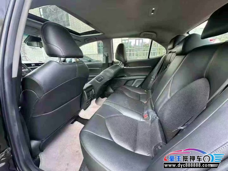 19年丰田凯美瑞轿车抵押车出售