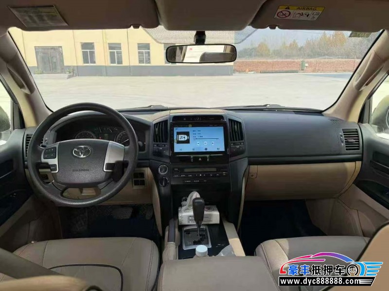 14年丰田兰德酷路泽（陆巡）轿车抵押车出售