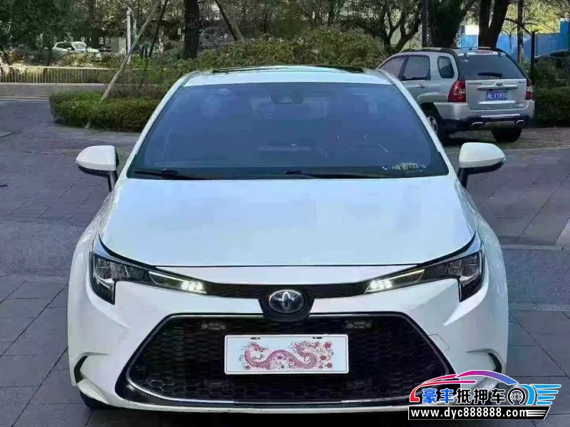22年丰田雷凌轿车抵押车出售