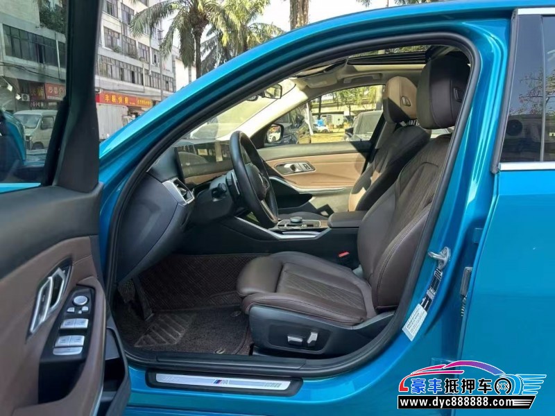 24年宝马3系轿车抵押车出售