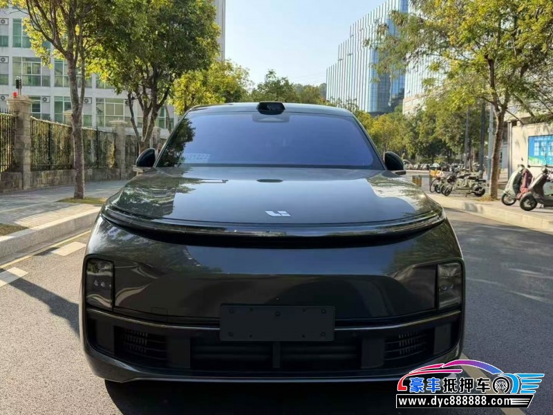 23年理想L9轿车抵押车出售