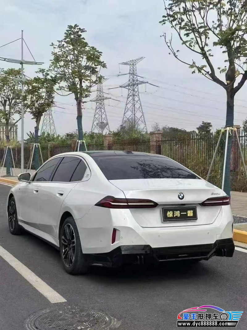 24年宝马3系轿车抵押车出售