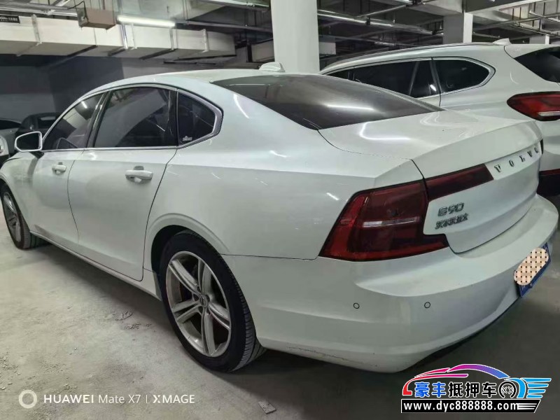 18年沃尔沃S90轿车抵押车出售