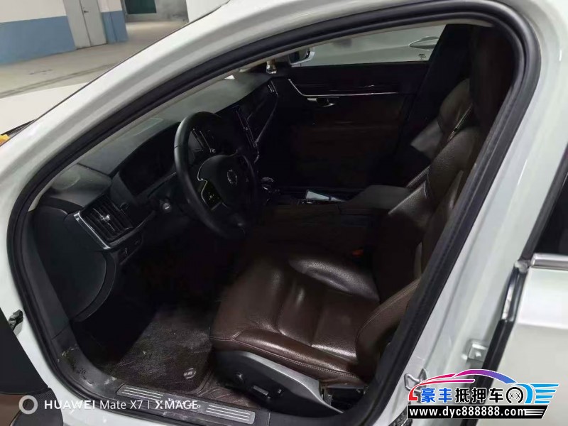 18年沃尔沃S90轿车抵押车出售