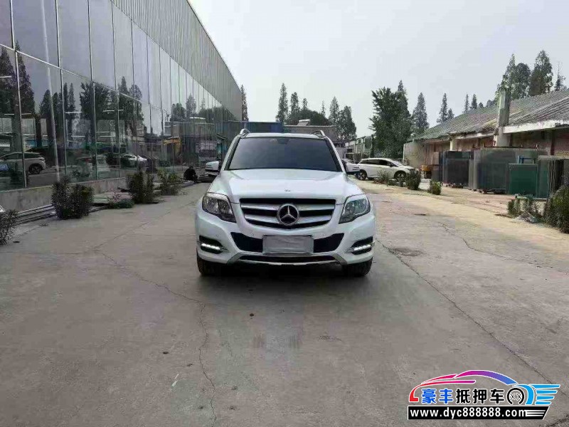 15年奔驰GLK轿车抵押车出售