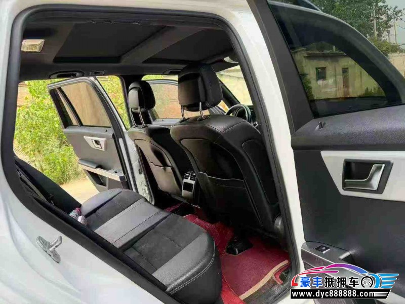 15年奔驰GLK轿车抵押车出售