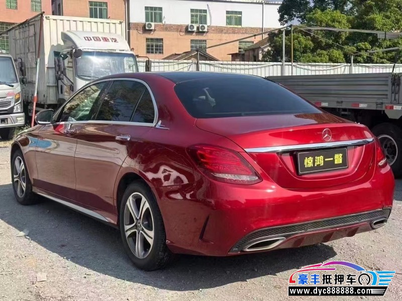 18年奔驰C轿车抵押车出售
