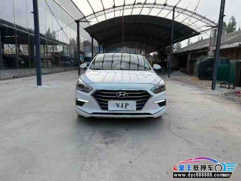 17年现代名图轿车抵押车出售