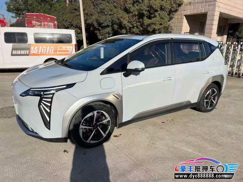 23年埃安Y70轿车抵押车出售