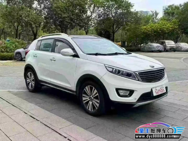 14年起亚智跑轿车抵押车出售