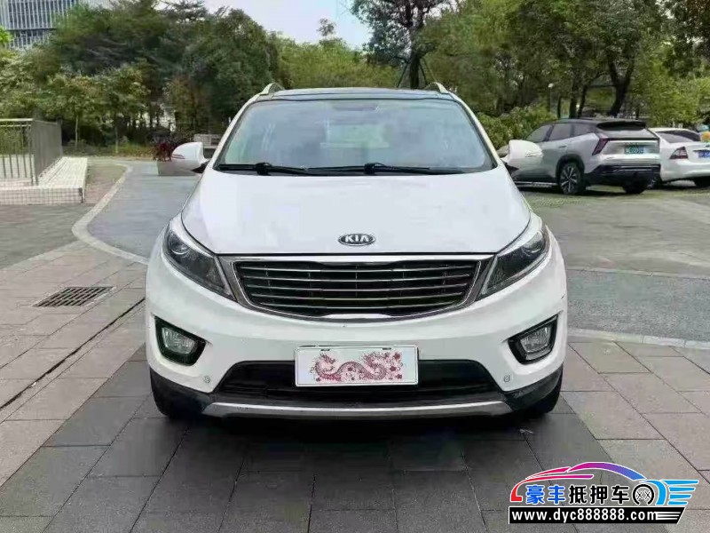 14年起亚智跑轿车抵押车出售