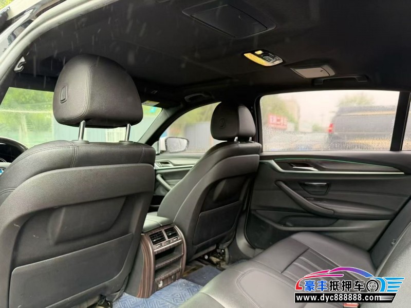 18年宝马5系轿车抵押车出售