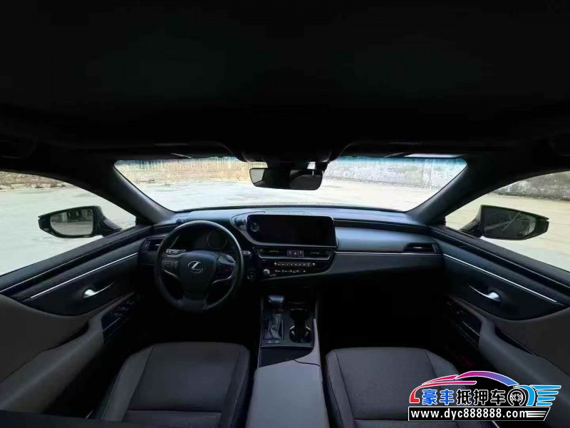 24年雷克萨斯ES轿车抵押车出售