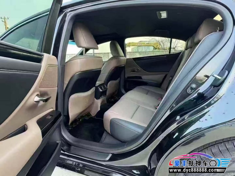 24年雷克萨斯ES轿车抵押车出售