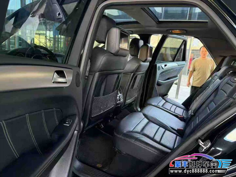 15年奔驰ML轿车抵押车出售