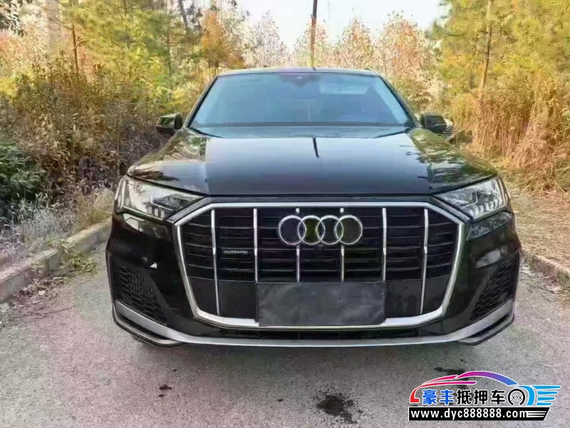 21年奥迪Q7轿车抵押车出售