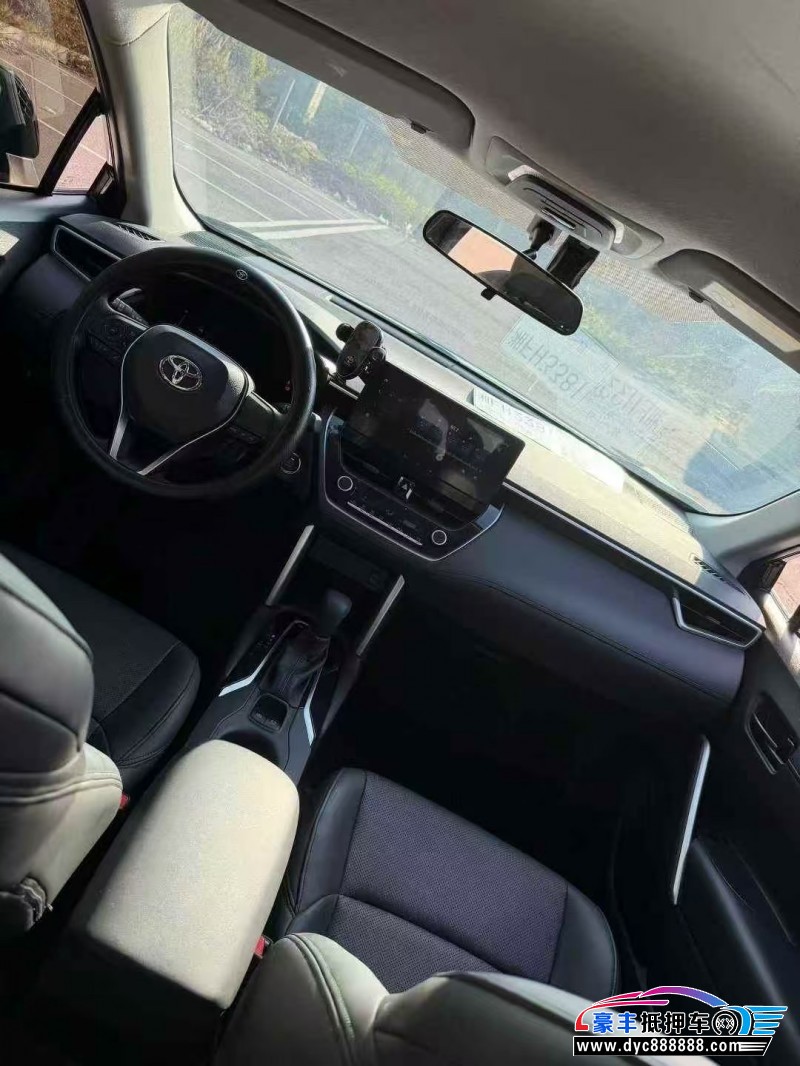 24年丰田锋兰达轿车抵押车出售